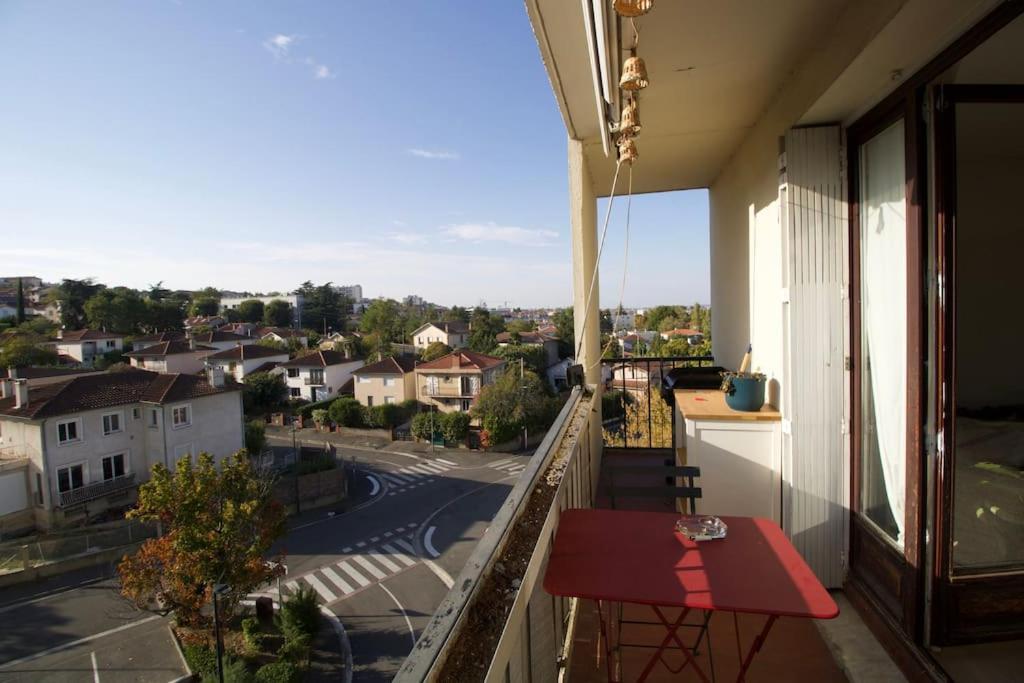 Apartamento *grand T3*lumineux*vue*parking*
