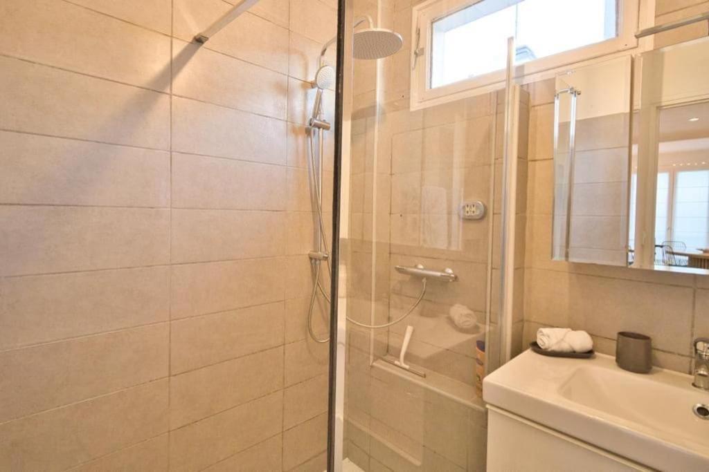 Apartamento *grand T3*lumineux*vue*parking* *