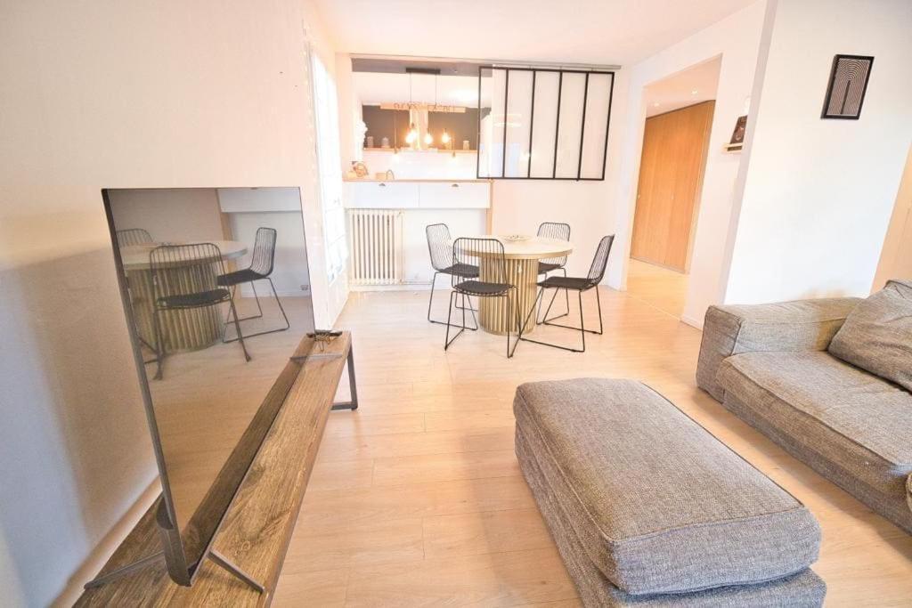 *grand T3*lumineux*vue*parking*